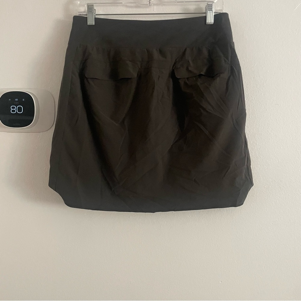 Athleta Charcoal Gray Skorts size 8